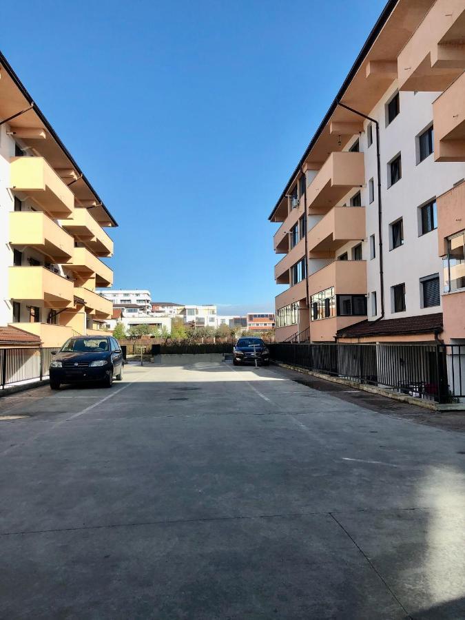 Garsoniera- Bulevard Dem Radulescu Ramnicu Valcea Exterior photo